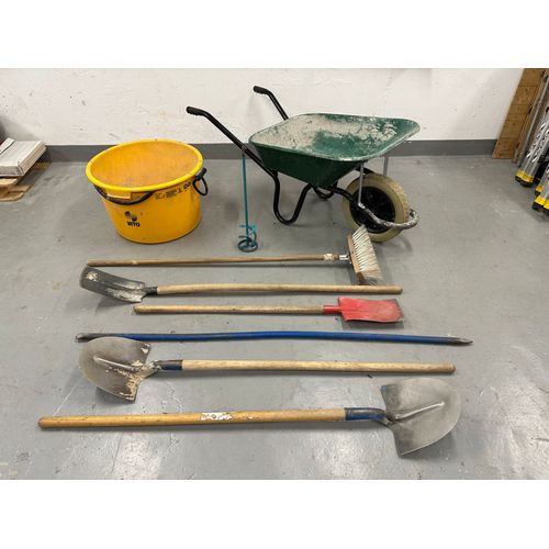 Outils Maçonnerie - bac à mortier - brouette - pelles etc...