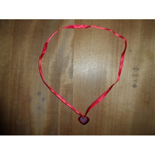 Collier Ruban Rouge Pendentifs CUrs Nacrés
