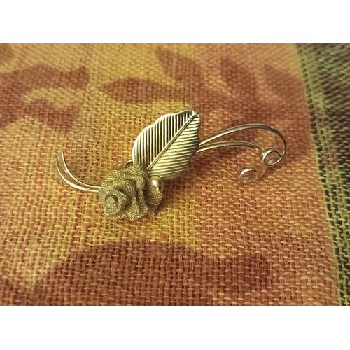 Broche Ancienne Fleur Doré