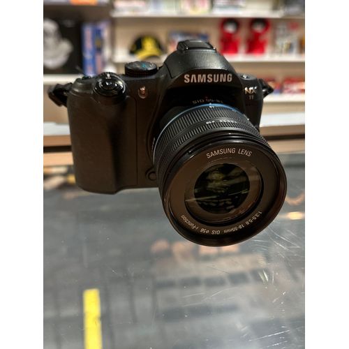 Samsung nx100 14.6 mpix noir