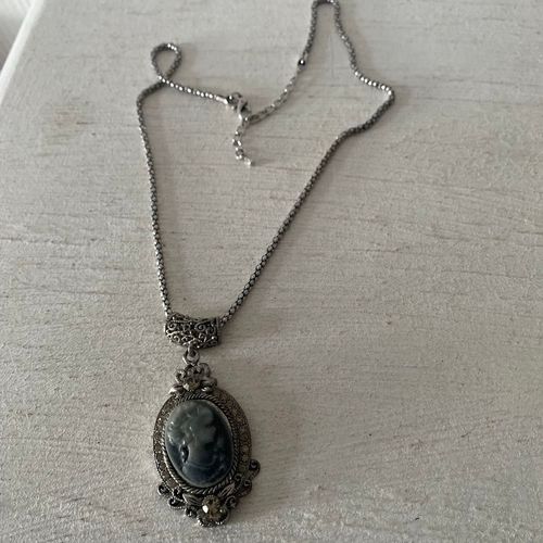 Collier Vintage