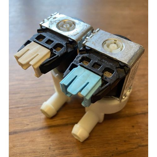 Electrovanne p1162 2 voies 180° Lave-linge - 41018989 Lave-linge CANDY, HOOVER, ZEROWATT, ROSIERES, LAMONA, BRANDT, DE DIETRICH, IBERNA