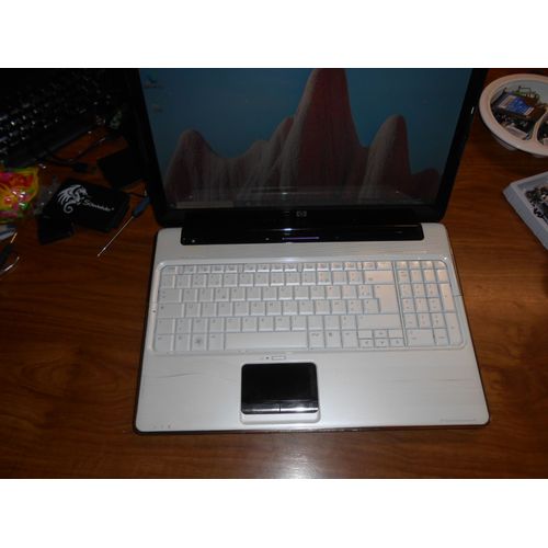 HP dv6 - 15.4" AMD - 2.1 Ghz - Ram 4 Go - SSD 512 Go