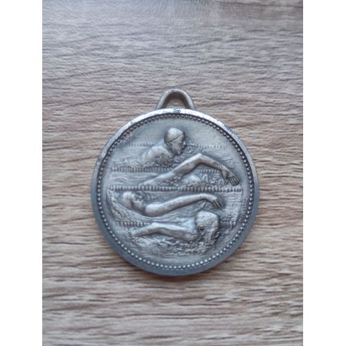 Medaille Coupe Des Ecoles Villeurbanne En L Etat Sur Les Photos
