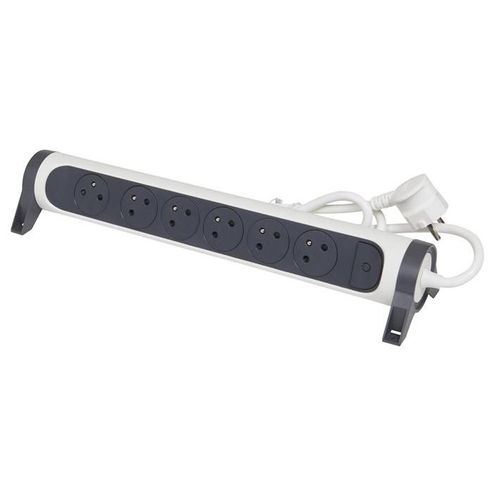 Legrand - Coupe-circuit - avec bloc rotatif, interrupteur - CA 230 V - 3680 Watt - entrée : CEE 7/5 - connecteurs de sortie : 6 (CEE 7/5) - 3 m cordon - Belgique, France - blanc mat (RAL 9003)...