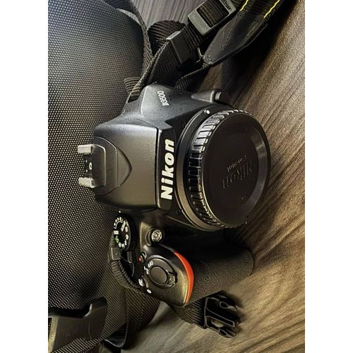 NIKON D3500- Reflex idéal pour débutants