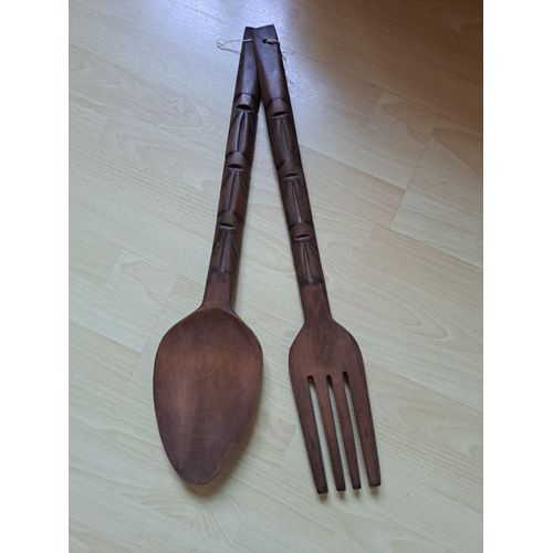 Cuillère et fourchette décoratives en bois