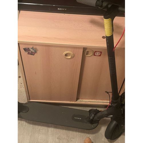 J’Ai Une Trottinette À Vendre, En Bonne Qualité