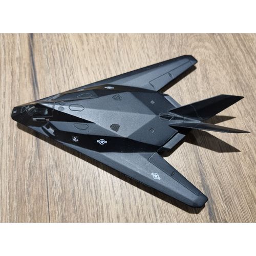 Reproduction F117 Nighthawk En Métal