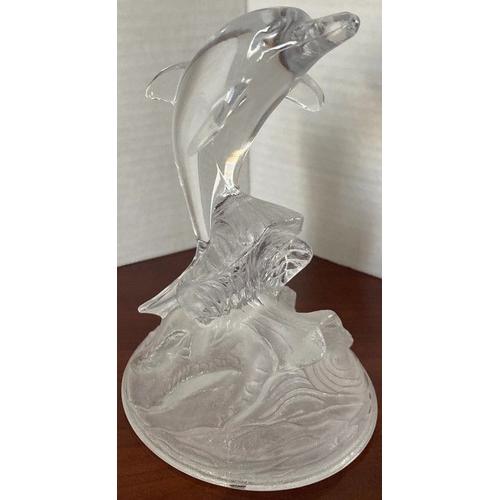 Dauphin statuette en verre cristal dépoli et clair