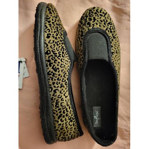 Chausson Femme Fourre Chaud T 37 Motif Panthere