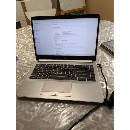 HP 240 G8 - 14" Intel Core i5-1035G1 - 1 Ghz - Ram 16 Go - DD 256 Go