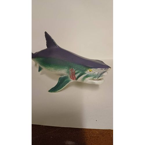 Figurine Requin White Death 8