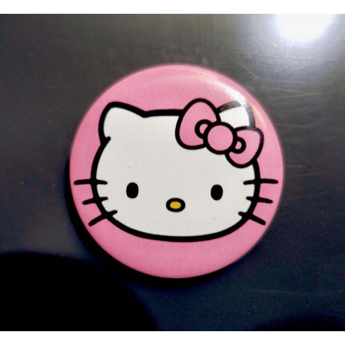 Badge Hello Kitty.