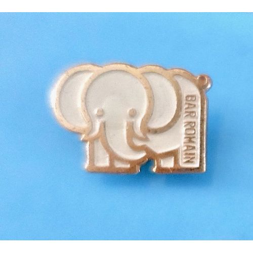 Badge, Broche, Epinglette Elephant. Célèbre Bar Romain. Rare.
