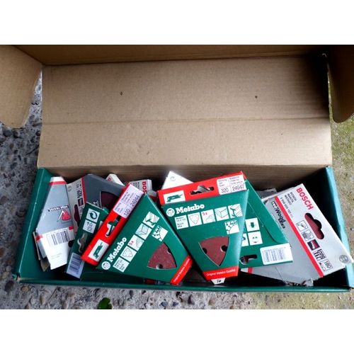 feuilles abrasives pour ponceuse triangulaire METABO DSE130 - 20 étuis de 5 feuilles