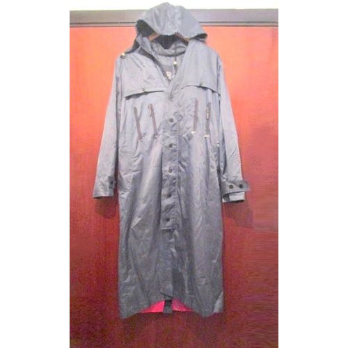 Manteau Imperméable Long, Capuche Retirable, Beau Gris Anthracite Satiné, Zip Pour Serrer Ou Évaser, T. 40