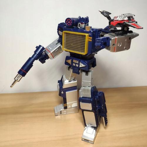 Thf-01j Soundwave G1 Transforme Les Bandes Thf01