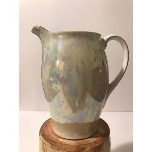 Cruche Nacrée En Porcelaine
