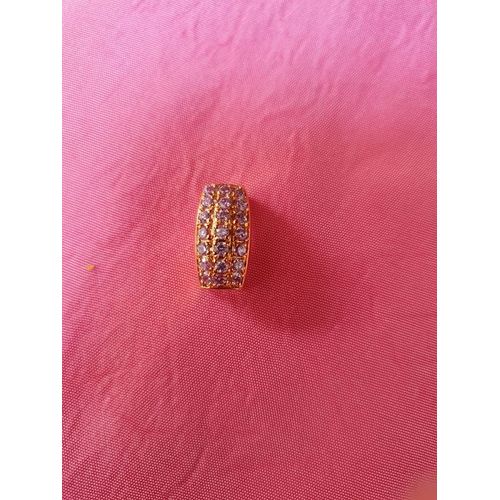 Petit Pendentif Rectangle Doré Avec Brillants