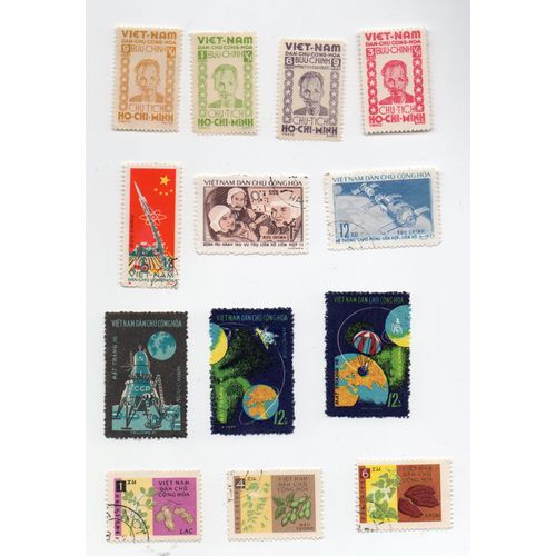 Vietnam- Lot De 4 Timbres Neufs Sans Gomme Et 9 Timbres Oblitérés Divers