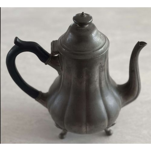 ? Sublime Vase En Étain Hauteur 22,5 Cm Largeur Maximum 22 Cm
