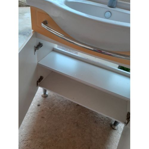 Meuble De Salle De Bain À 2 Portes Avec Vasque En Céramique Et Robinet.