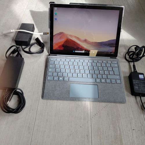 Microsoft Surface Pro 7 - 12.3" Intel Core i5-1035G4 - 1.1 Ghz - Ram 8 Go - SSD 256 Go