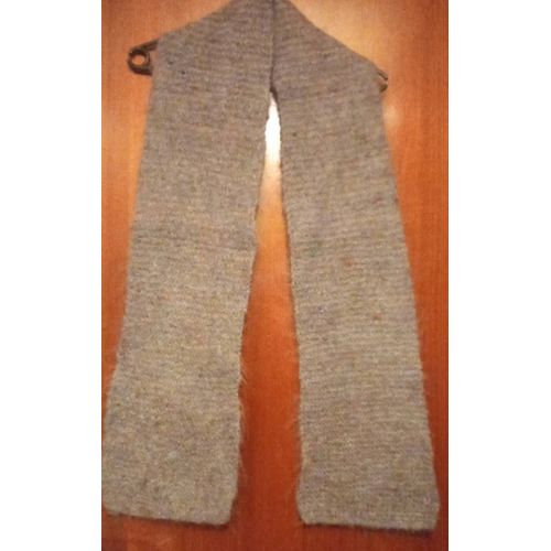 Écharpe Pure Laine Corasso,Coloris Gris Chiné Multicolore, Longueur 166 Ccmlargeur 22 Cm.