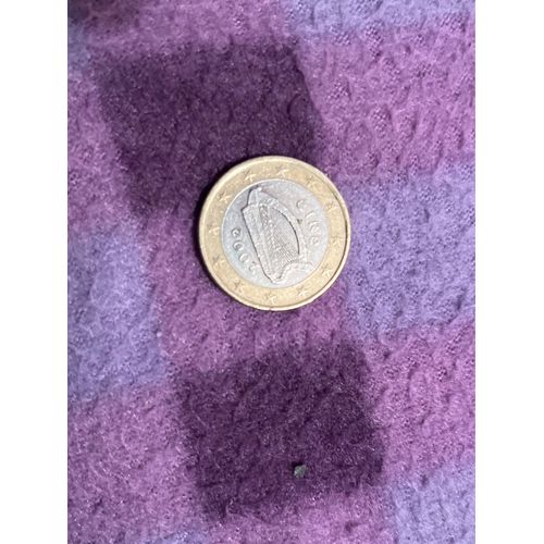 Pièce De 1€ De L¿Eire Assez Rare De 2002