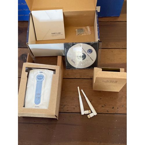 zyXEL Wireless LAN 54Mbps access point ZyAIR G-1000