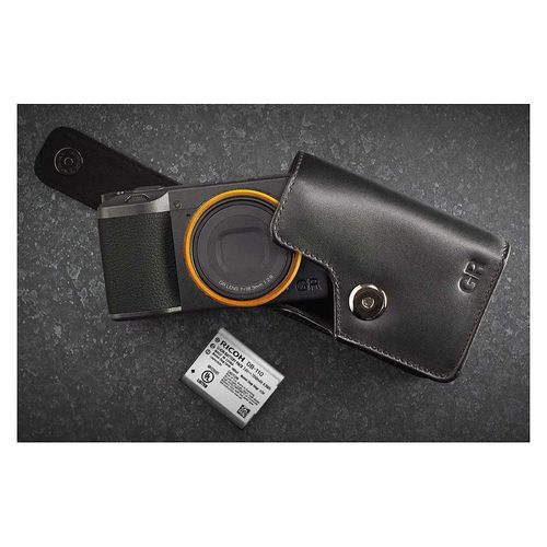 RICOH Compact expert GRIII kit ''Street Edition''