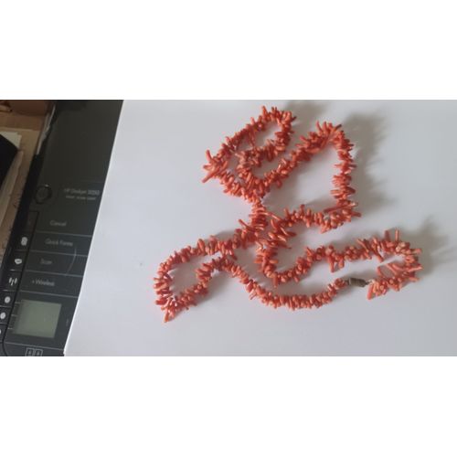 Collier Ancien En Corail.