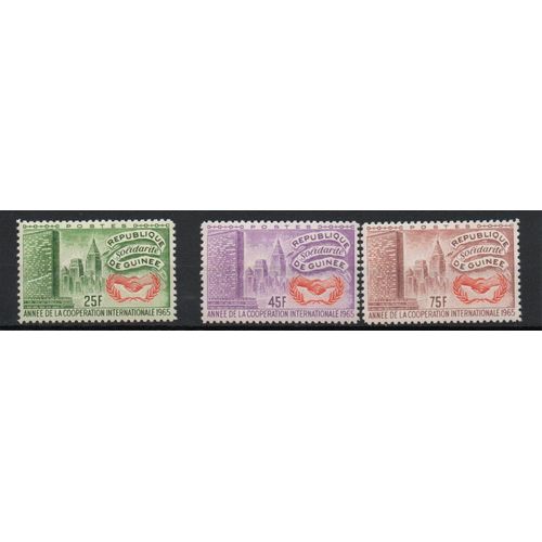 Guinée Timbres Année De La Coopération Internationale 1965