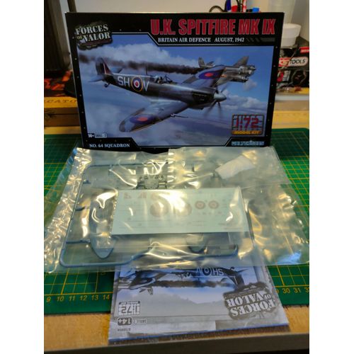 Maquette Avion Forces Of Valor 1/72 : Uk Spitfire Mk Ix