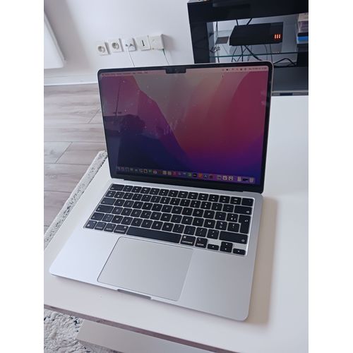Apple MacBook Air - 13.6" Intel Core i5 - Ram 8 Go - SSD 250 Go