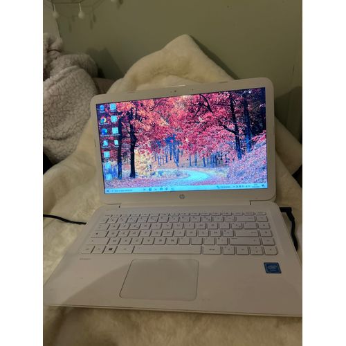 HP Stream Laptop 14-cb037nf - 14" Intel Celeron - Ram 4 Go - DD 60 Go