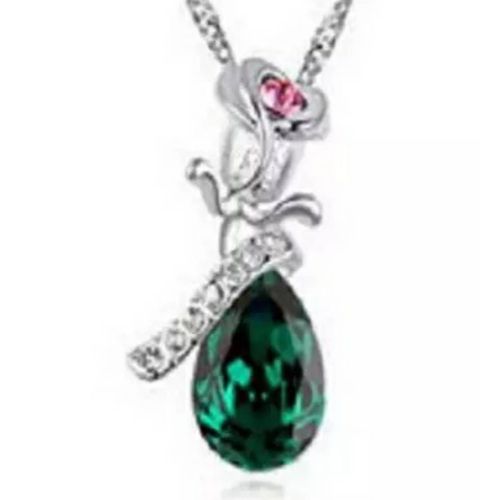 Collier Goutte Avec Rose Vert