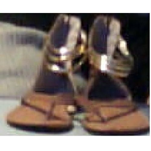 Chaussure Plate En Cuire Maron Taille 37 Au Prix De 10 Euros