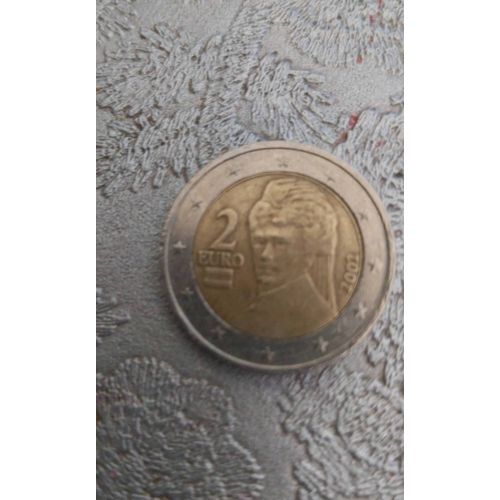 Vends Pièces De 2 Euros, Valeur Entre 6 Et 20 Euros. Photos Sur Demande.