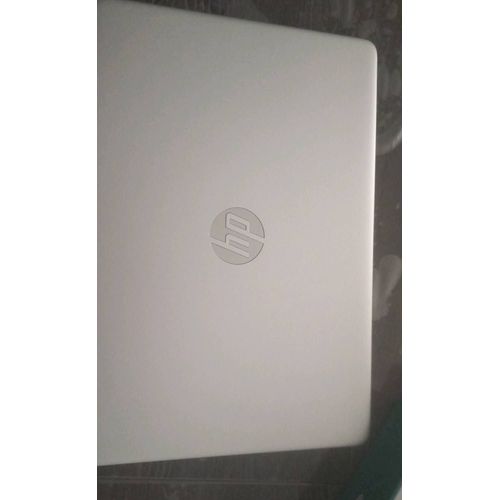 HP 14s-dq5037nf - 14" Intel Core i3-1215U - 4.4 Ghz - Ram 8 Go - SSD 256 Go