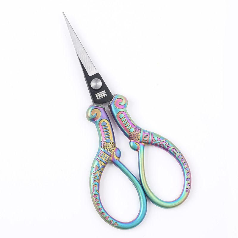 Ciseaux � Broder Pour Une Coupe Pr�cise Multicolore Multicolore