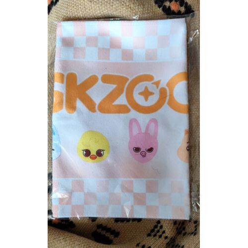 Chiffon Stray Kids Zoo