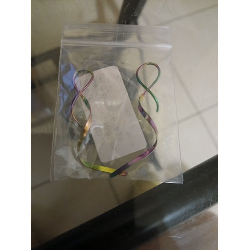 Boucles D'oreilles Multi Couleurs Torsadés