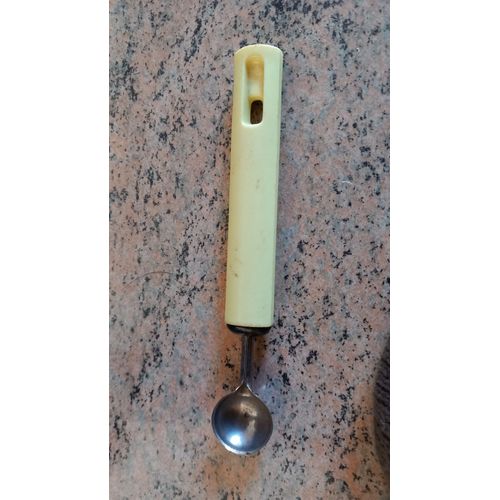 1 Tres Ancienne Cuillere A Melon, Glace Aa Inox France/ Collection
