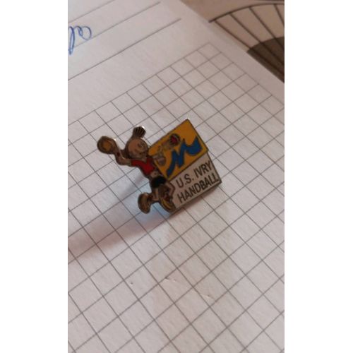 Pin's Vintage Handball Ivry Sur Seine Ref 2614
