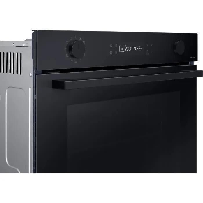 Samsung Series 4 NV7B41307AK Four Noir propre - 6
