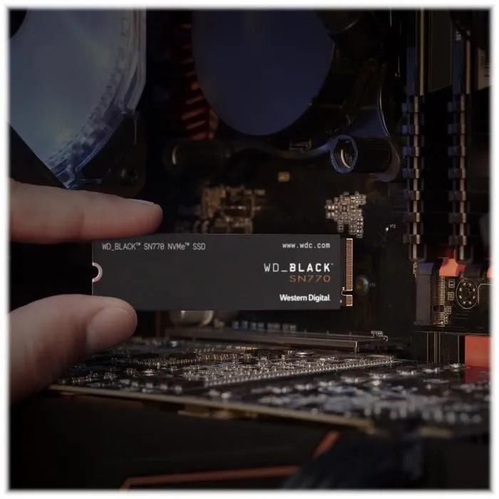 WD_BLACK SN770 WDS100T3X0E-00B3N0 - SSD - 1 To - interne - M.2 2280 - PCIe ... - 5