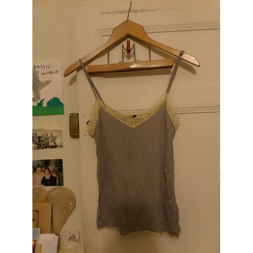 Débardeur Gris Col Et Bas Dentelle Jaune 40 L Naf Naf.