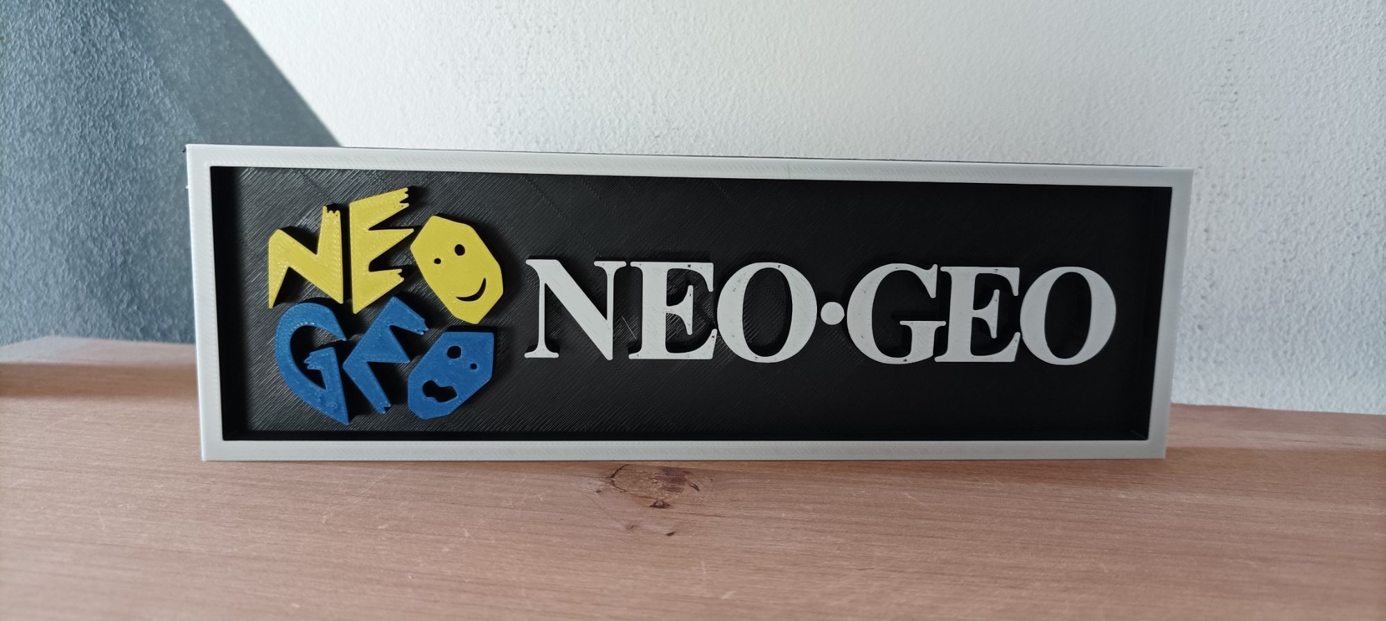 plaque décorative / thème neo geo